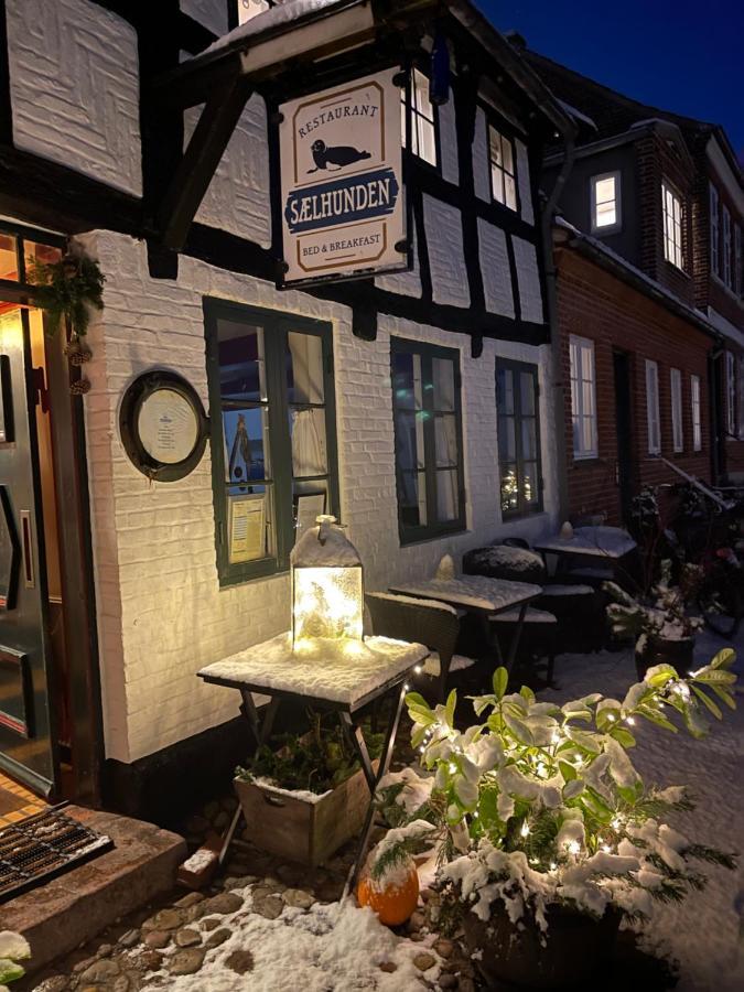 리베 Restaurant Saelhunden B&B 외부 사진